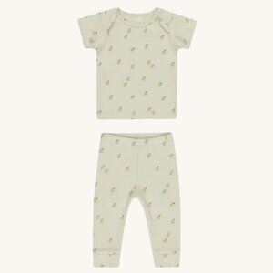 NWT - Quincy Mae Apples ribbed ORGANIC set